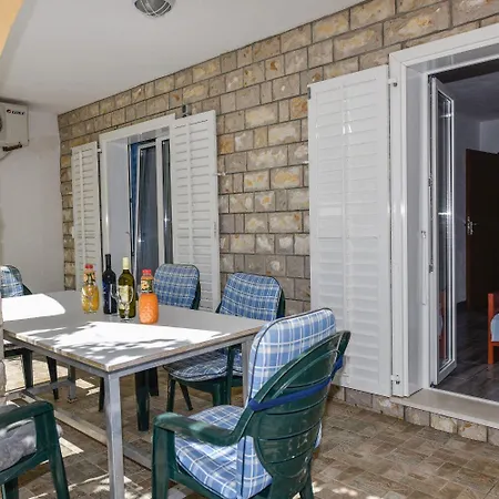 Apartments Mark - 200 M From Sea Novalja Exterior photo