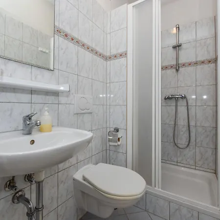 Apartments Mark - 200 M From Sea Novalja Exterior photo