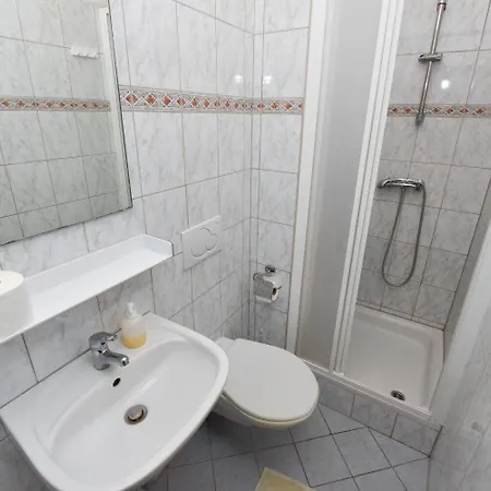 Apartments Mark - 200 M From Sea Novalja Exterior photo
