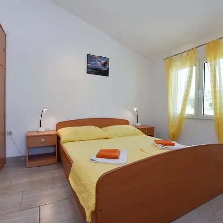 Apartments Mark - 200 M From Sea Novalja Exterior photo