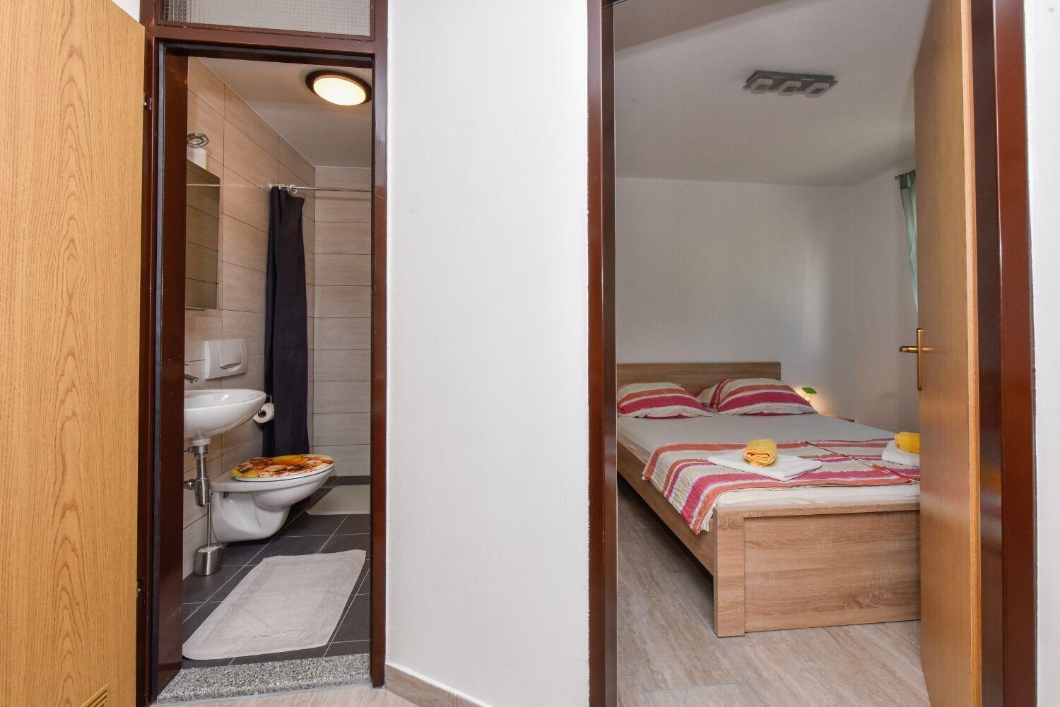Apartment - 200 M From Sea Novalja