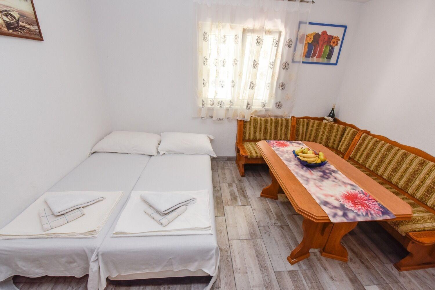 - 200 M From Sea Apartment Novalja