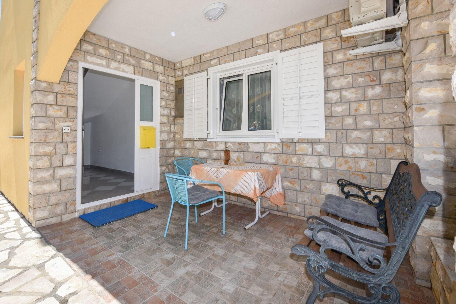 Apartment - 200 M From Sea